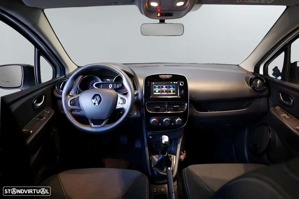 Renault Clio Sport Tourer - 12