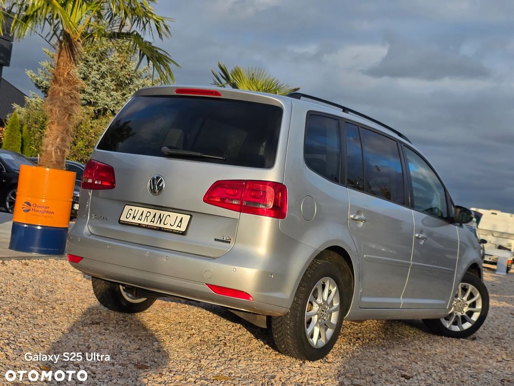 Volkswagen Touran 1.6 TDI DPF BlueMotion Technology Comfortline - 13