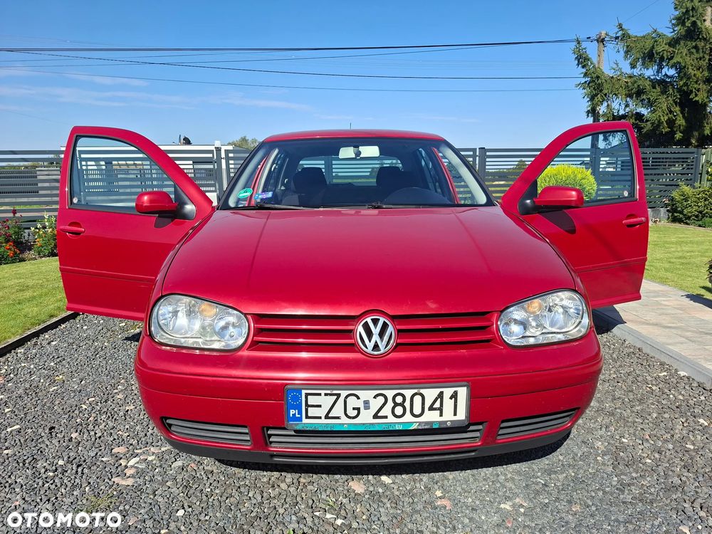 Volkswagen Golf - 8