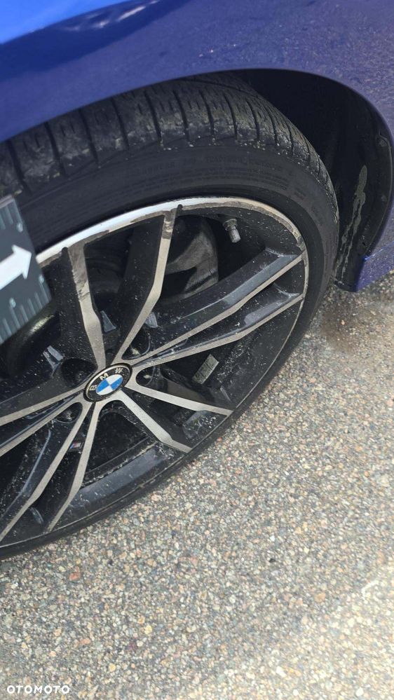 BMW Seria 3 330i xDrive M Sport - 17