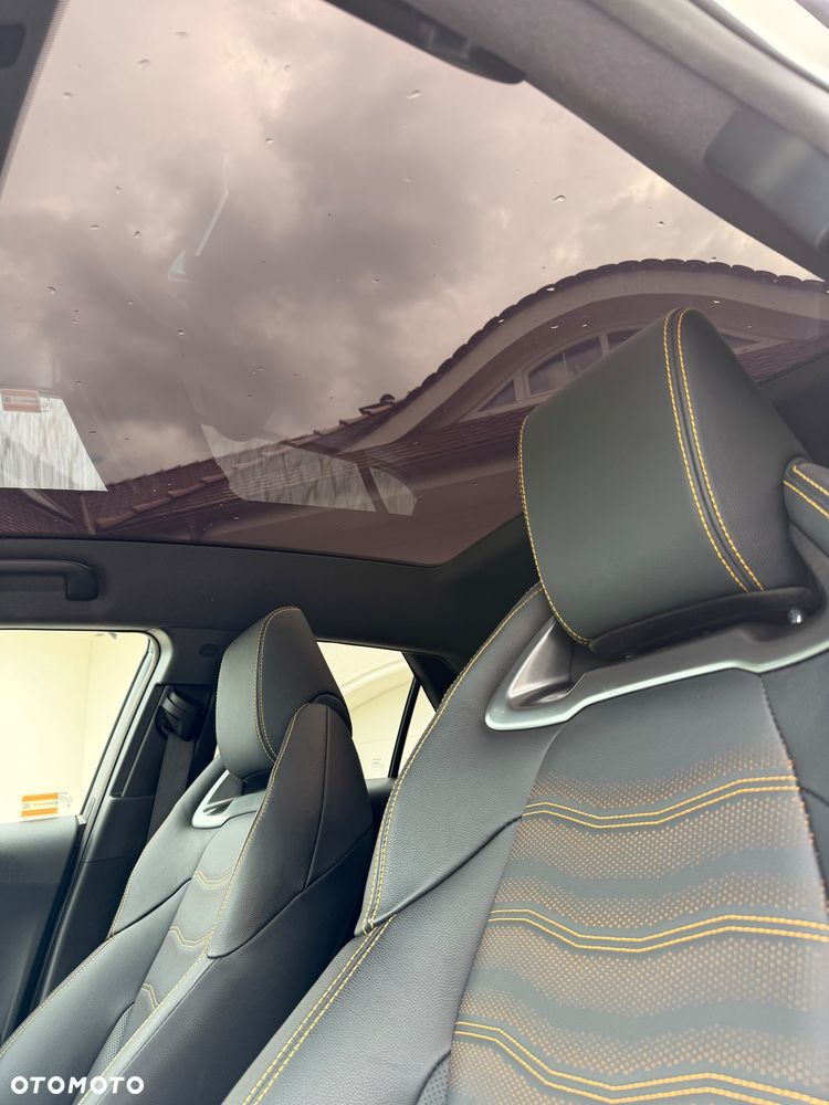 Toyota C-HR 2.0 Hybrid Dynamic Force Executive - 19
