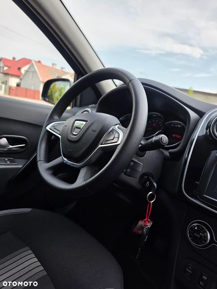Dacia Sandero 0.9 TCe SL Celebration S&S EU6 - 30