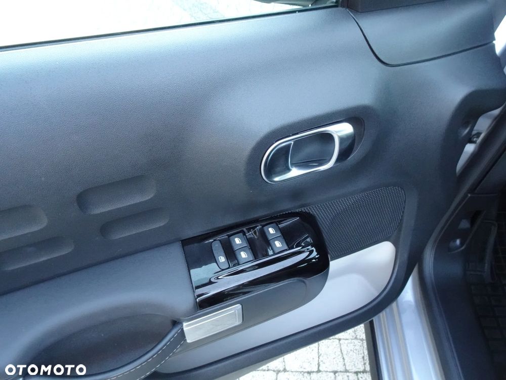 Citroën C3 1.2 PureTech Max EAT6 - 40
