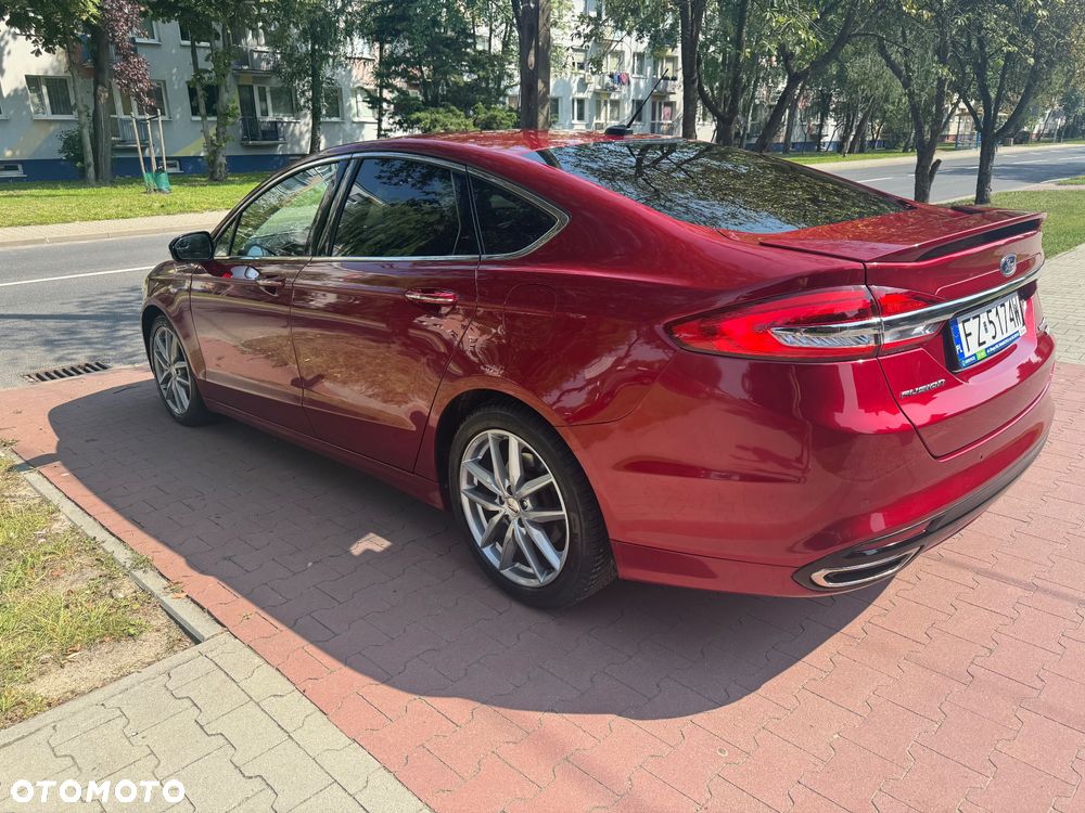 Ford Fusion 2.0 EcoBoost Titanium - 12