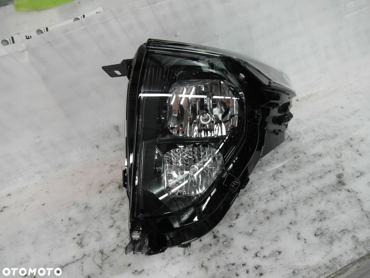 FORD COURIER MK3 NOWA ORYG 23- LAMPA PRZEDNIA LEWA NR70 R2X613W030 CE - 2
