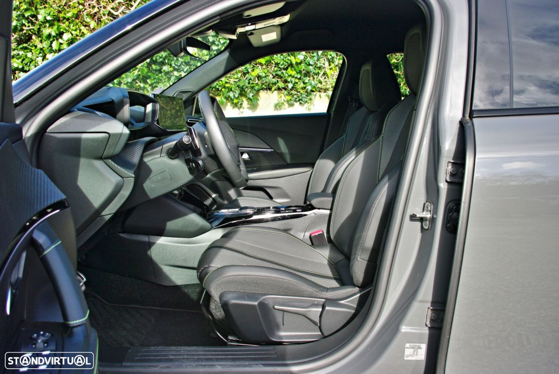 Peugeot 2008 1.2 PureTech GT Line EAT8 - 18
