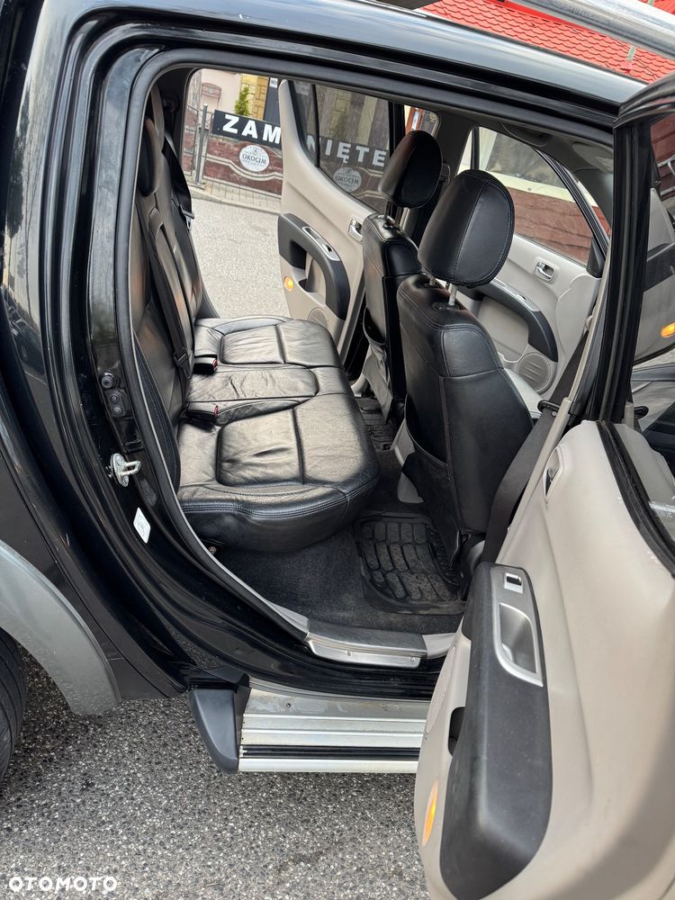 Mitsubishi L200 - 10
