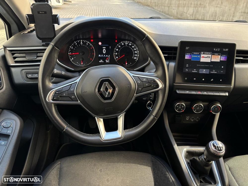 Renault Clio - 7