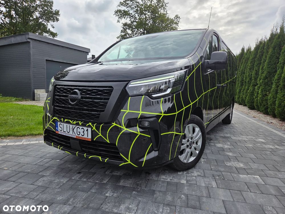 Nissan NV300 - 1
