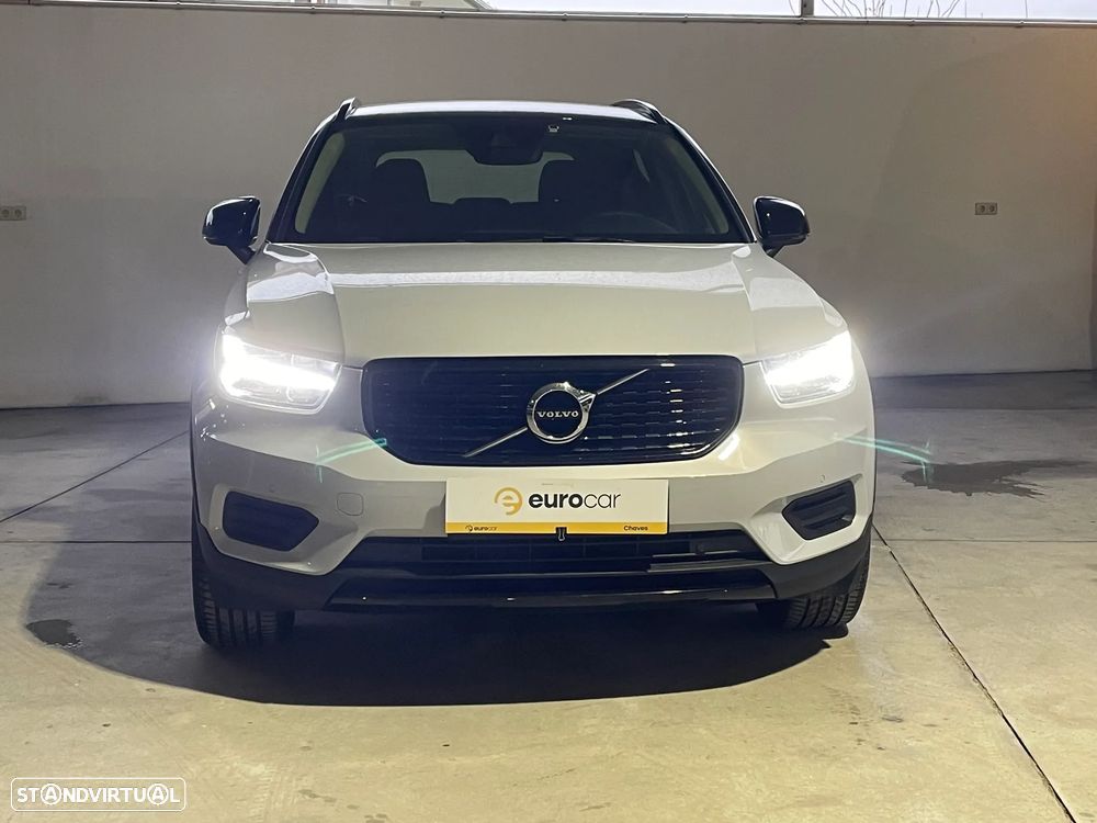Volvo XC 40 1.5 T5 PHEV Momentum Plus - 9