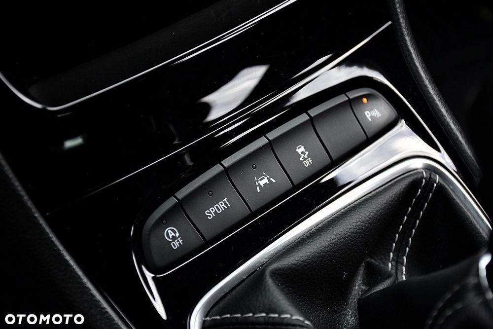 Opel Astra 1.6 CDTI DPF ecoFLEX TourerStart/Stop Exklusiv - 25