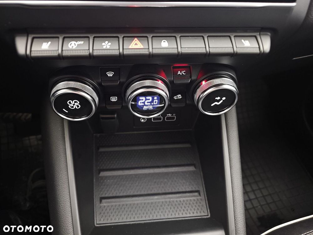 Renault Captur 1.3 TCe mHEV Techno EDC - 20