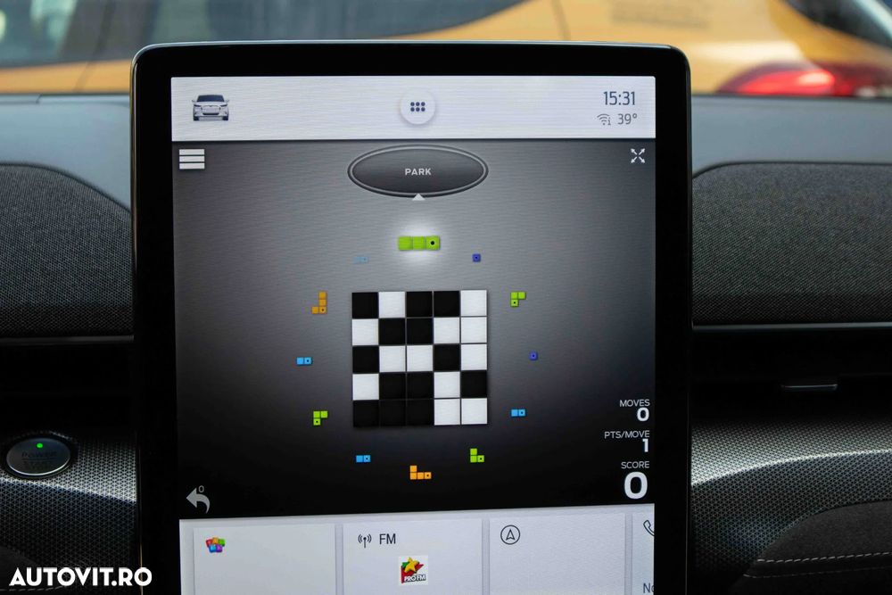 Ford Mustang Mach-E - 24