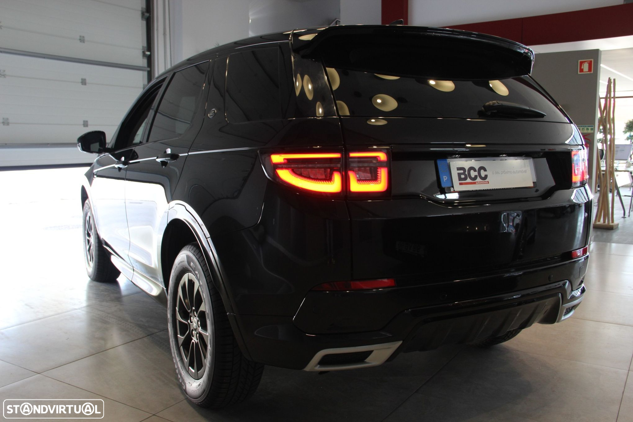 Land Rover Discovery Sport 2.0 eD4 R-Dynamic 7L - 4
