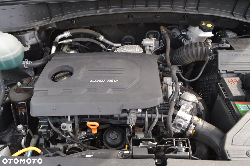 Hyundai Tucson 1.7 CRDI BlueDrive TourdePologne 2WD - 24