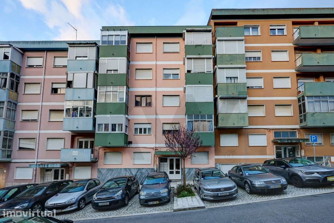 Apartamento T2 no Cacém com cozinha e wc totalmente renovados - arrend - Grande imagem: 2/18
