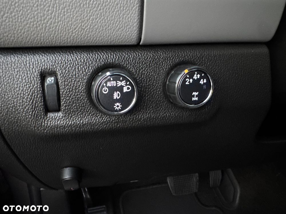 Chevrolet Colorado - 21