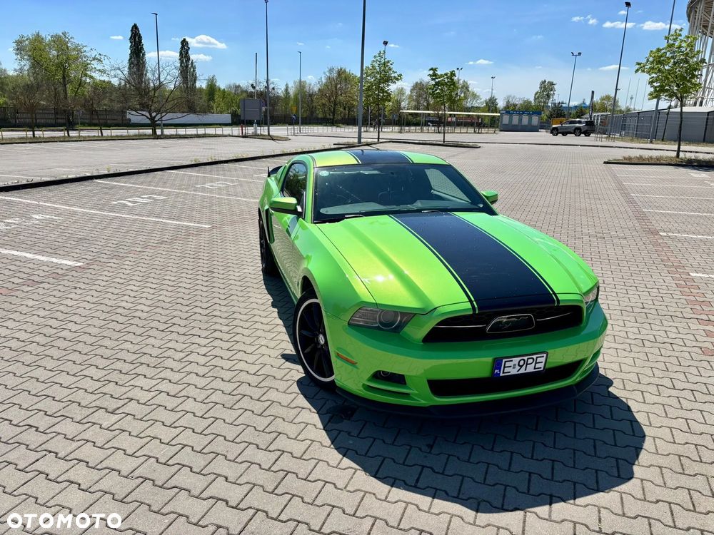 Ford Mustang 3.7 V6 Premium - 19