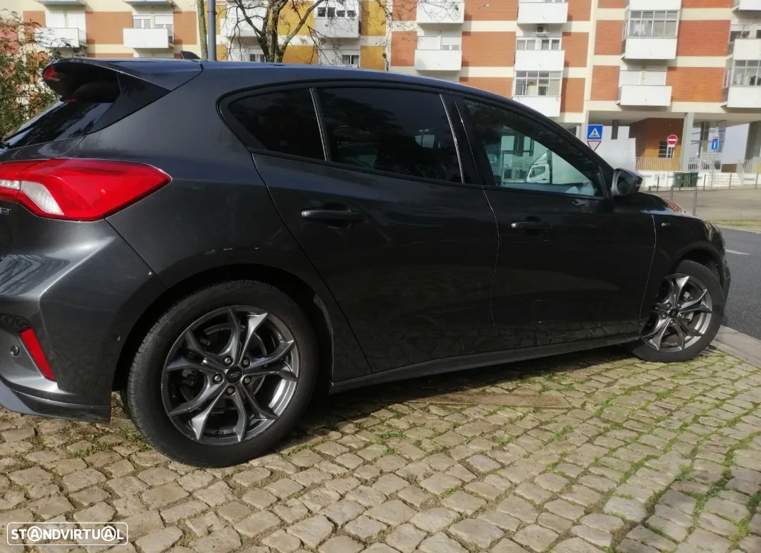 Ford Focus 1.0 EcoBoost MHEV ST-Line - 4