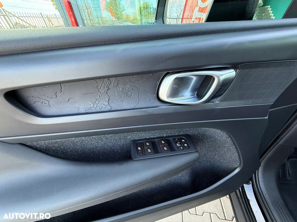 Volvo XC 40 D3 Momentum - 31