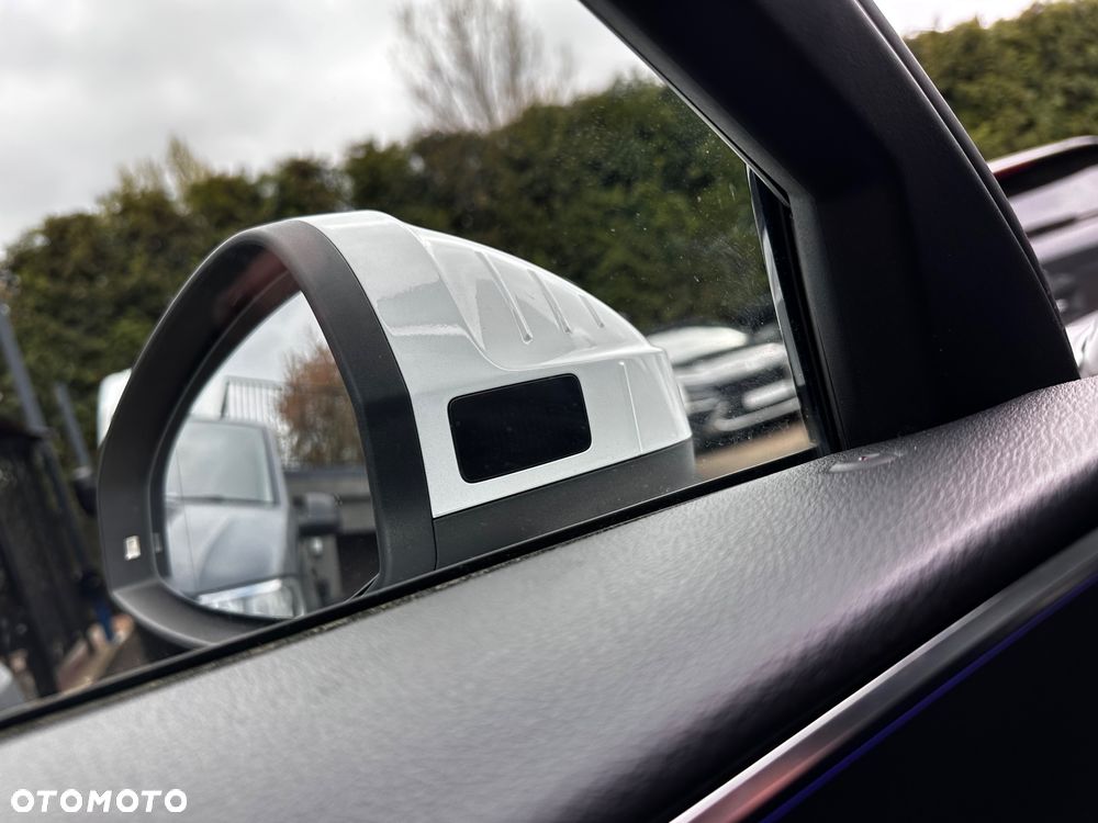 Audi A4 Avant 40 TDI quattro S tronic S line - 37