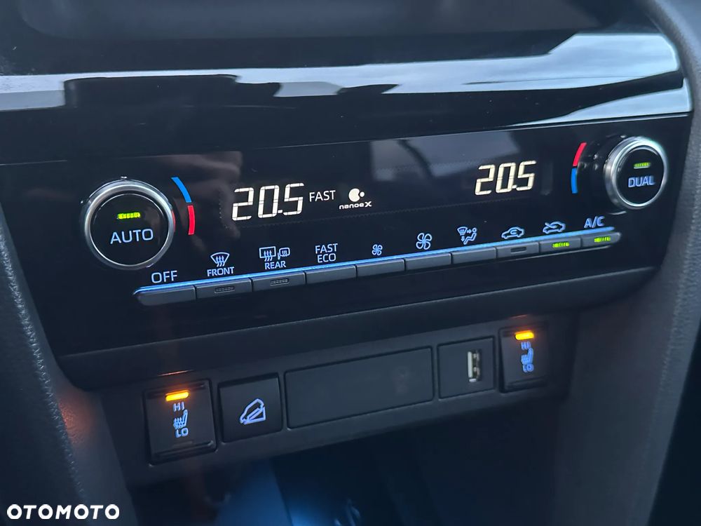 Toyota Yaris Cross Hybrid 1.5 Adventure 4x4 - 35