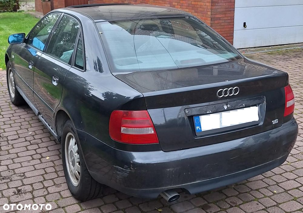 Audi A4 Limousine - 12