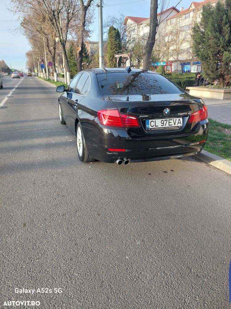 BMW Seria 5 525d xDrive AT - 11