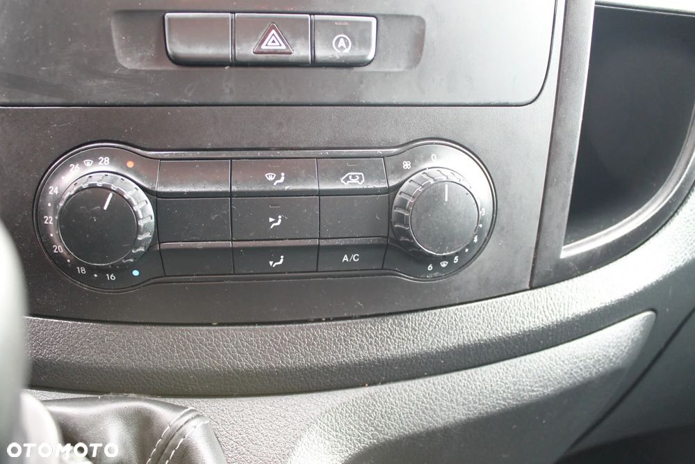 Mercedes-Benz VITO - 24