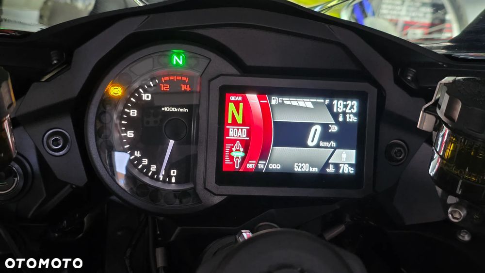Kawasaki Ninja H2 SX - 29