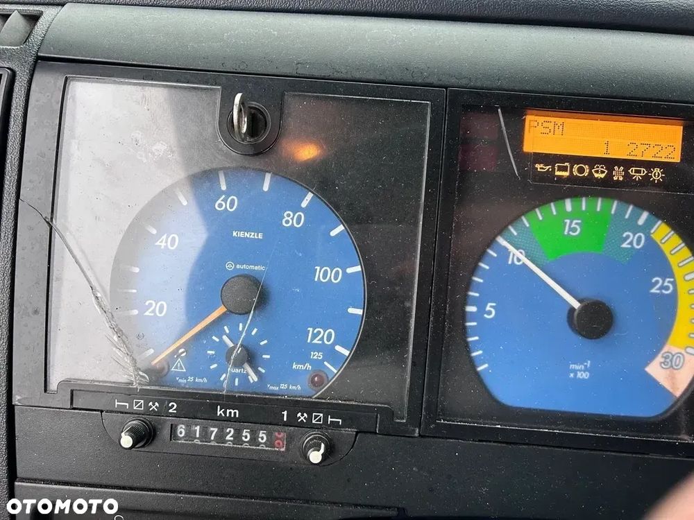 Mercedes-Benz ATEGO - 10