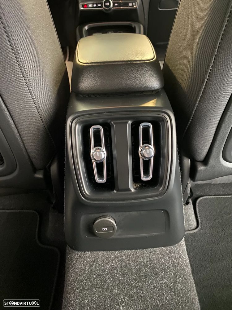 Volvo XC 40 1.5 T4 PHEV Inscription Expression - 25