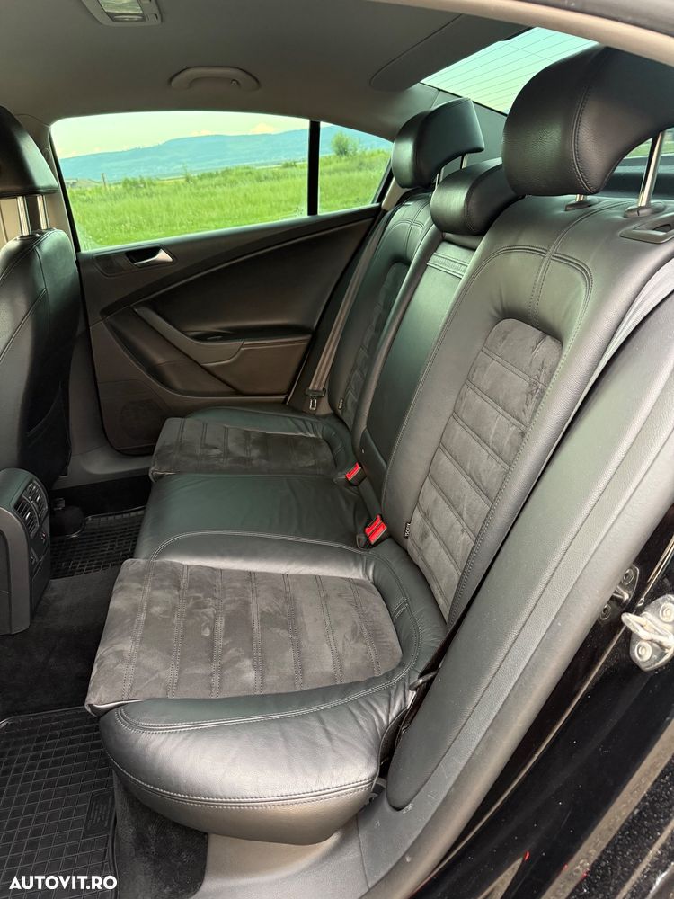 Volkswagen Passat 2.0 TDI DPF Highline - 20