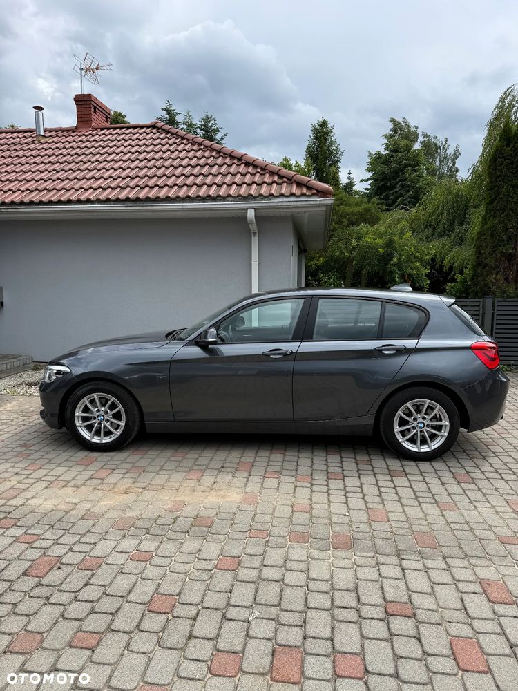 BMW Seria 1 120d Sport Line - 5