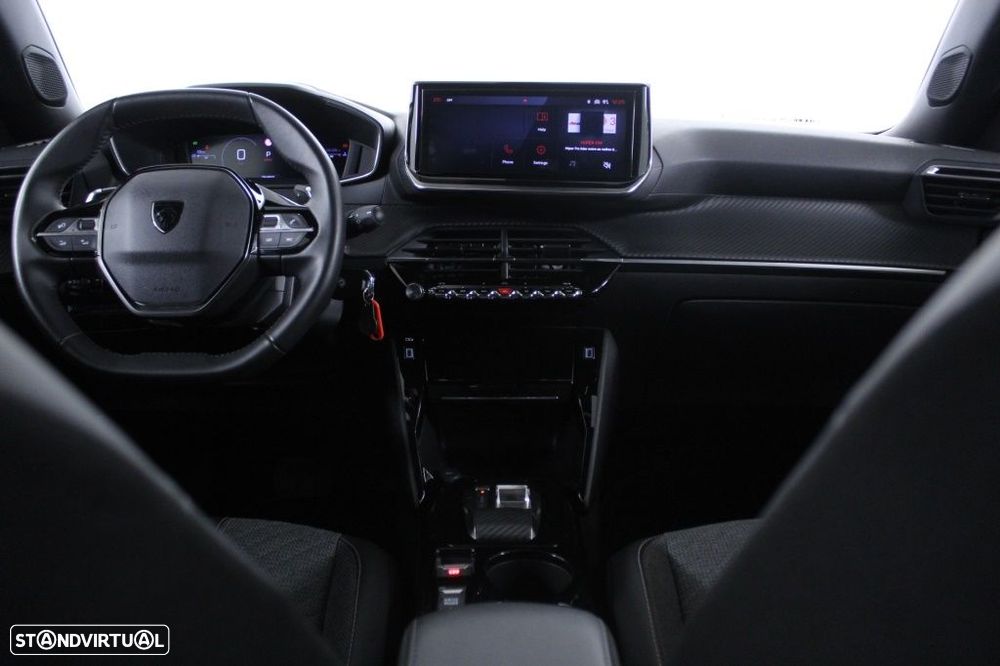 Peugeot 2008 1.2 PureTech Allure EAT8 - 17