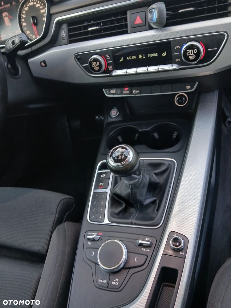 Audi A4 Avant 2.0 TDI design - 13