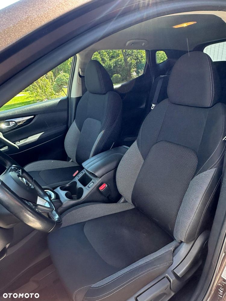 Nissan Qashqai 1.3 DIG-T DCT TEKNA - 17