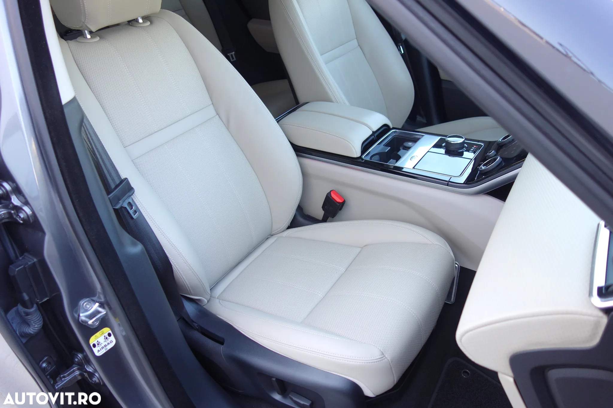 Land Rover Range Rover Velar 3.0 SE - 22