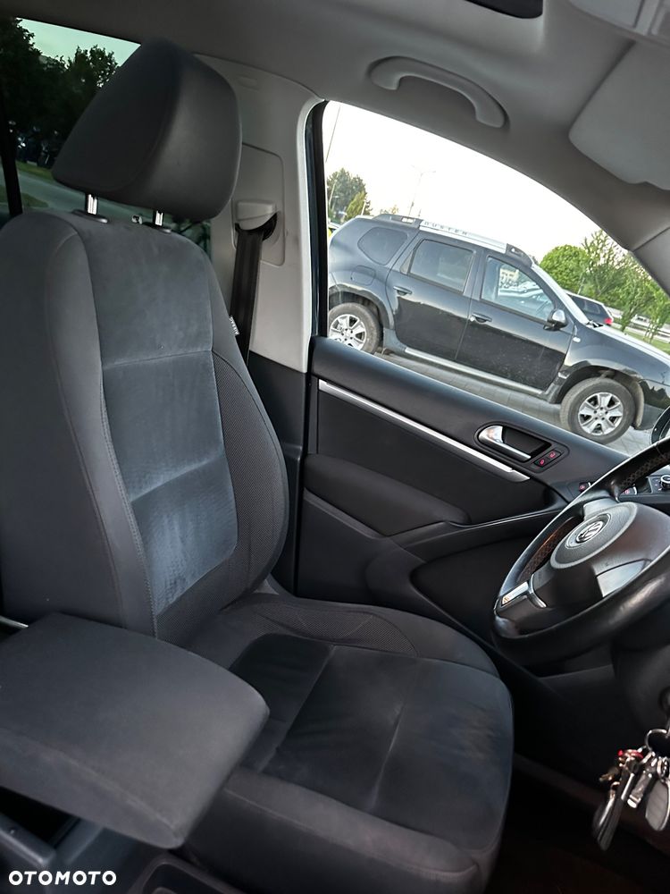 Volkswagen Tiguan - 17