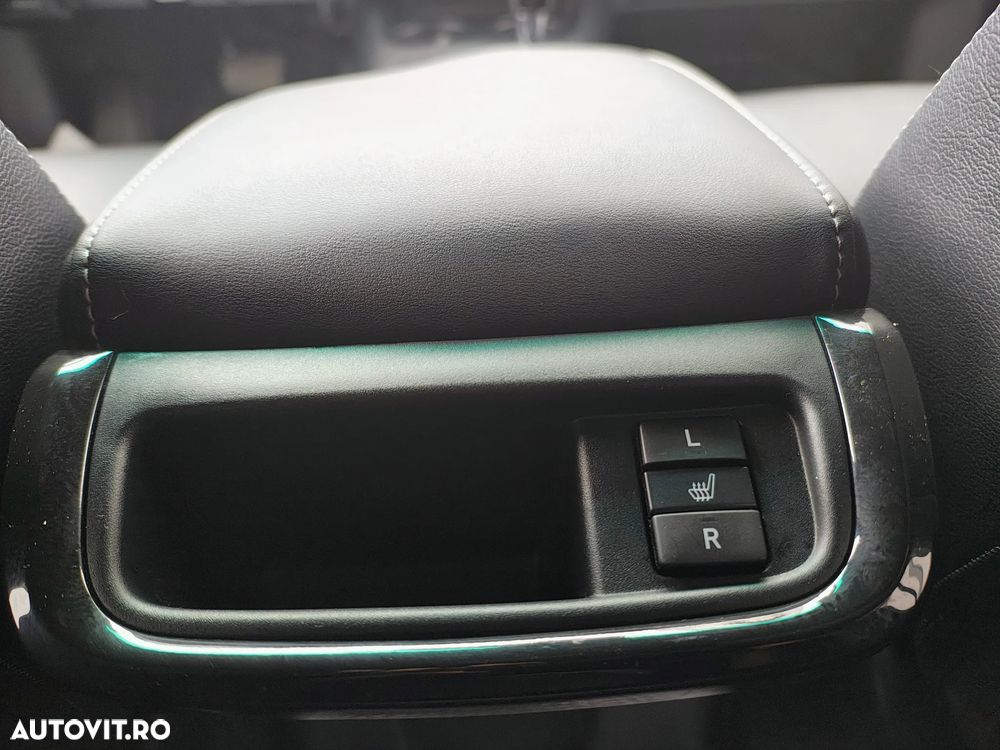 Toyota Hilux 2.8D 204CP 4x4 Double Cab AT Invincible - 12