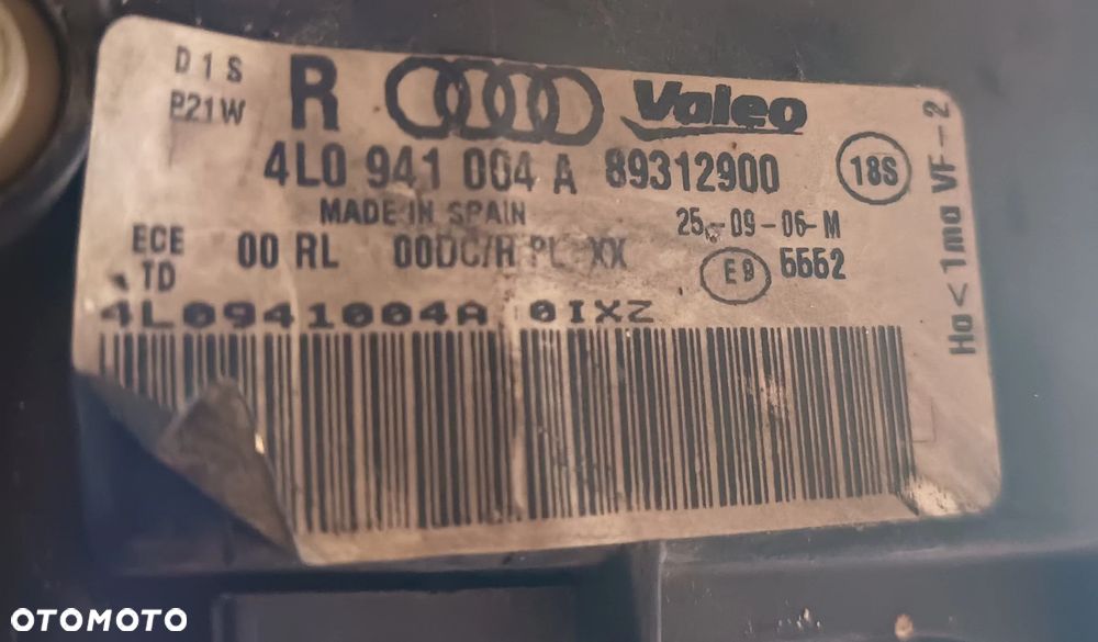 Reflektory przednie Audi Q7 4L - 4