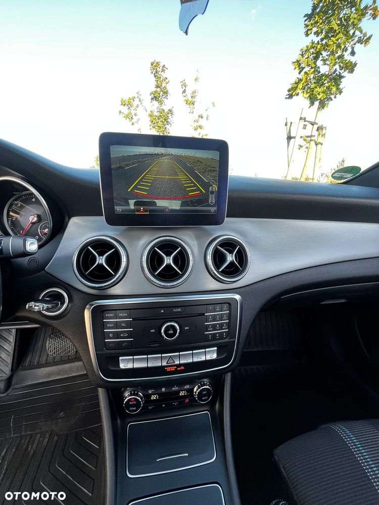 Mercedes-Benz CLA - 31