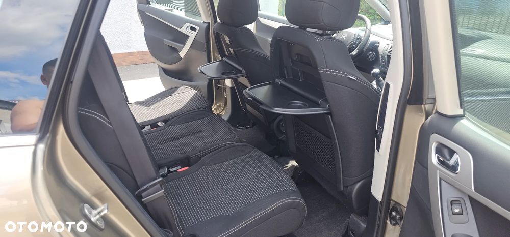 Citroën C4 Picasso 1.6 HDi Impress - 13