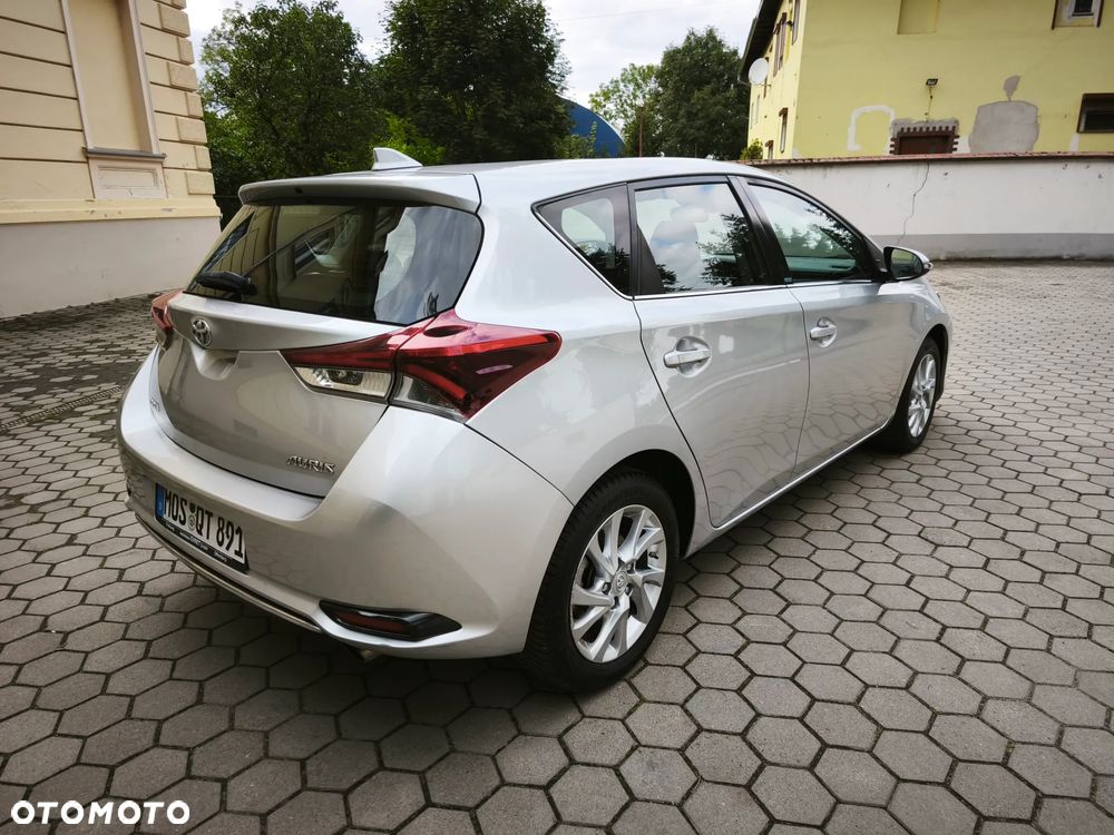 Toyota Auris 1.2 Turbo Edition S+ - 5