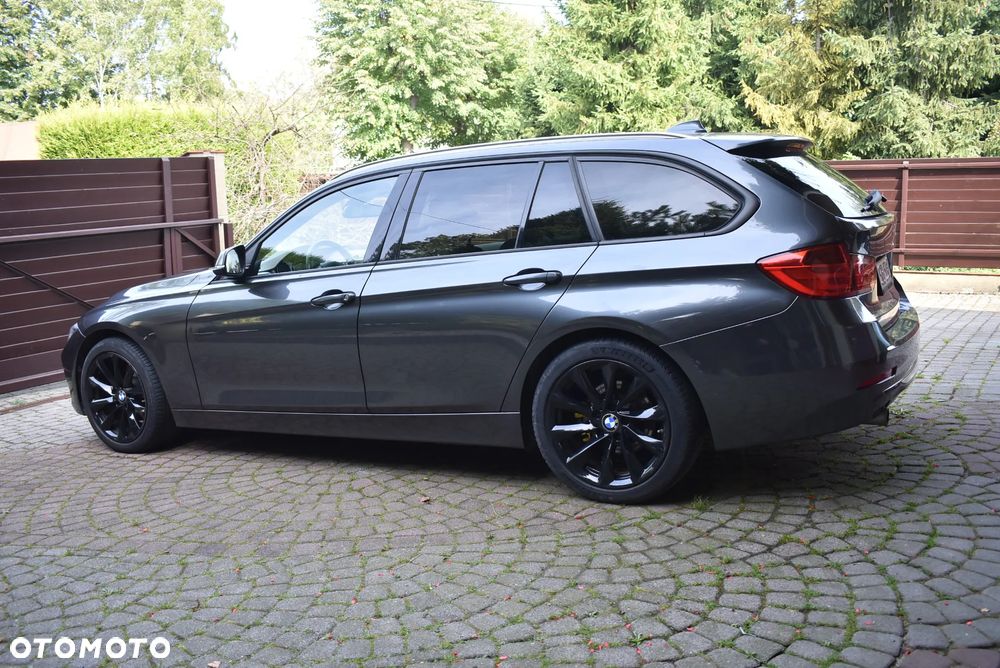 BMW Seria 3 320d Touring xDrive Modern Line - 5