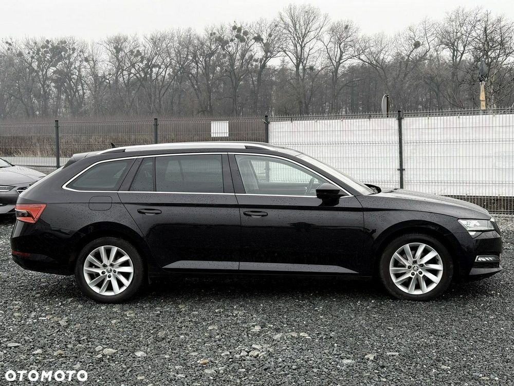 Skoda Superb 2.0 TDI SCR Style DSG - 10