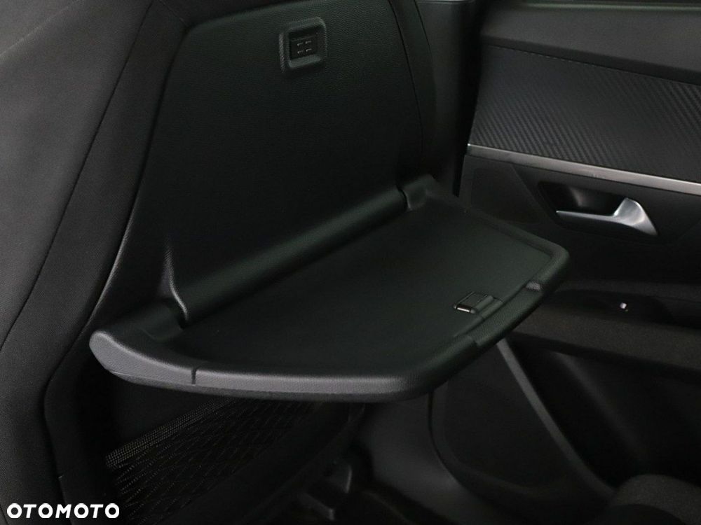 Peugeot 5008 1.2 PureTech Active S&S EAT6 - 40