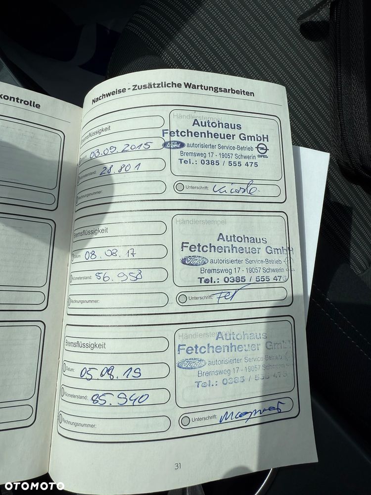 Ford Grand C-MAX - 35