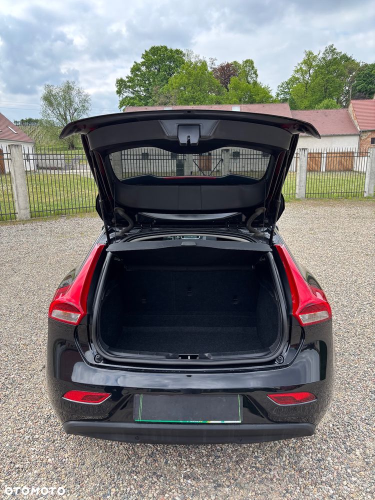 Volvo V40 D2 Momentum - 9