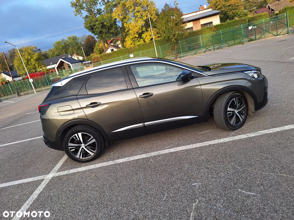 Peugeot 3008 2019 photo 2